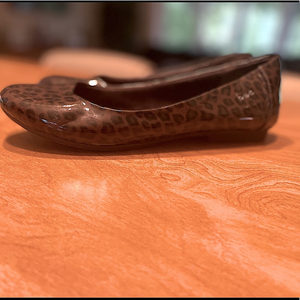 Size 8 Cheetah Flats, women’s